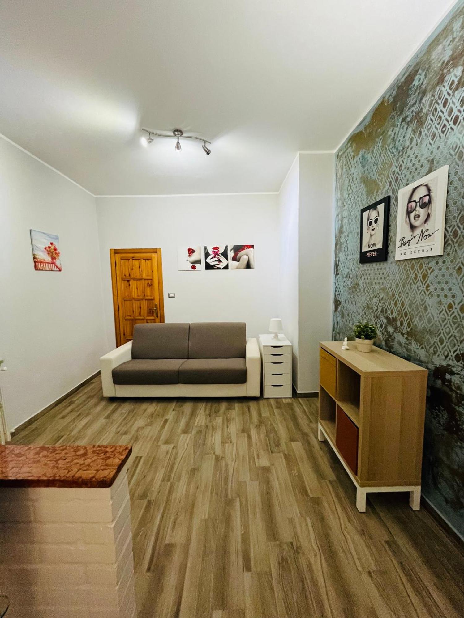 Bouganville Casa Vacanza Ambiente Climatizzato Con Wi Fi Пинето Экстерьер фото