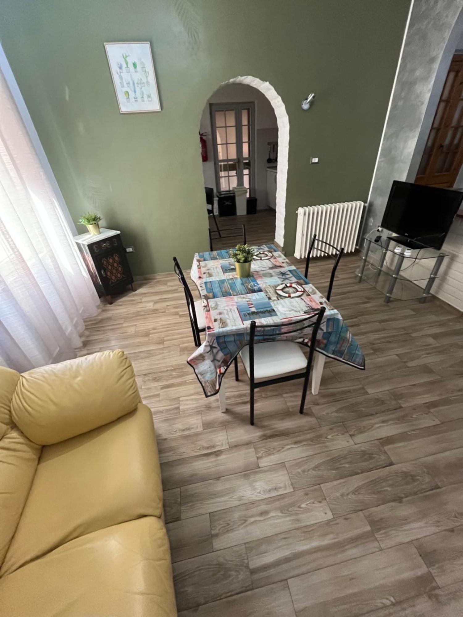 Bouganville Casa Vacanza Ambiente Climatizzato Con Wi Fi Пинето Экстерьер фото